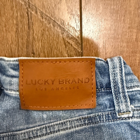 Lucky Brand Light Blue Ankle Jeans - Picture 6 of 11